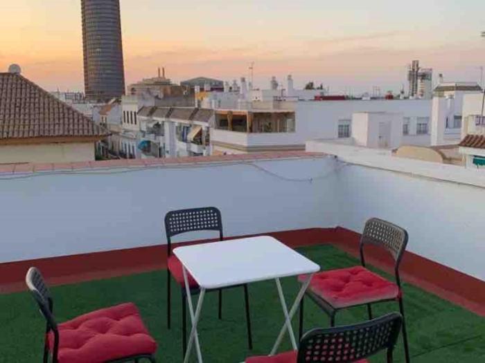Apartamento Esencia Triana Sevilla Exterior foto